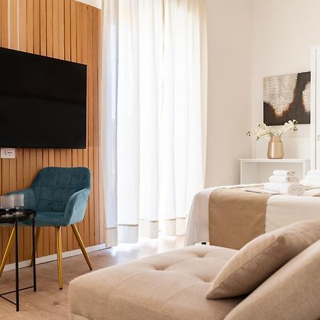 New Elegance Suites Guesthouse Oristano Exterior foto